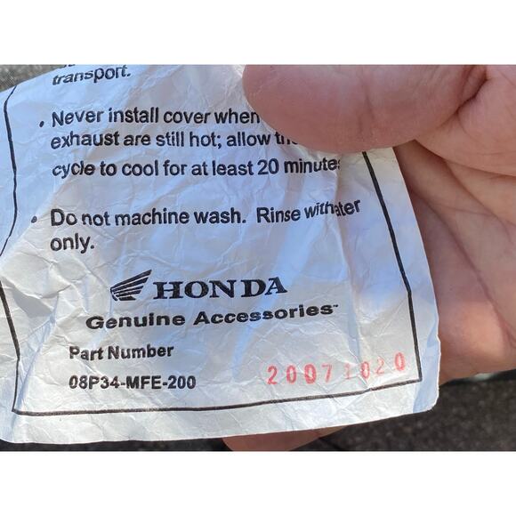Honda 08P34-MFE-200 Cycle Cover - Picture 4 of 16